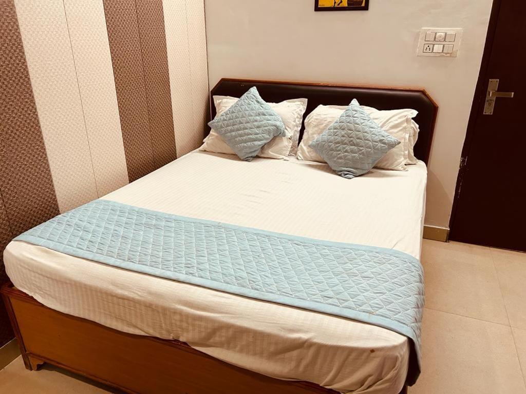 4 U Premium Tapovan ริชิเคช ภายนอก รูปภาพ